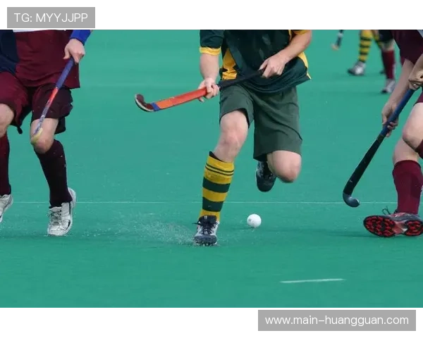 曲棍球潮流运动兴起,低门槛高安全性受青少年青睐 曲棍球潮流运动兴起,低门槛高安全性受青少年青睐